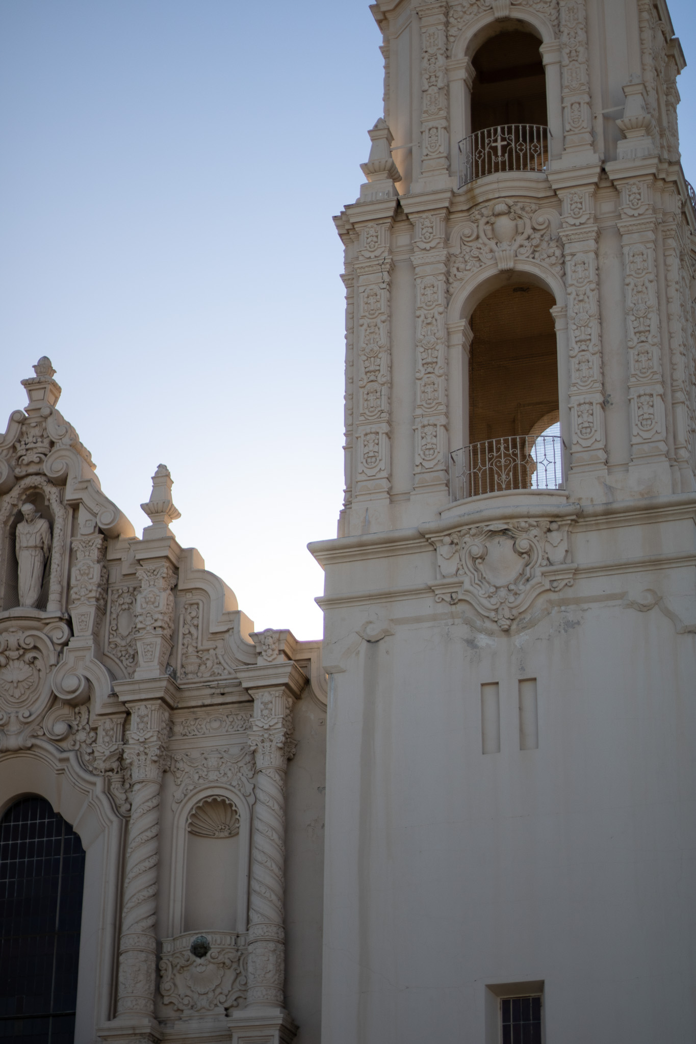 Right view of Mission San Francisco